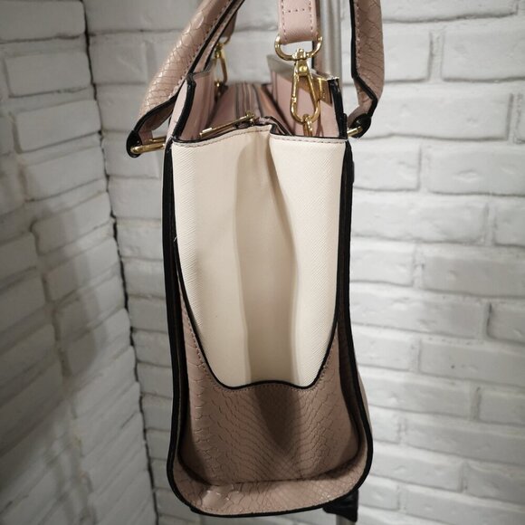 Call it Spring Dusty Rose Fully Lined Zipper Closure Vegan Leather Handbag - Picture 5 of 14